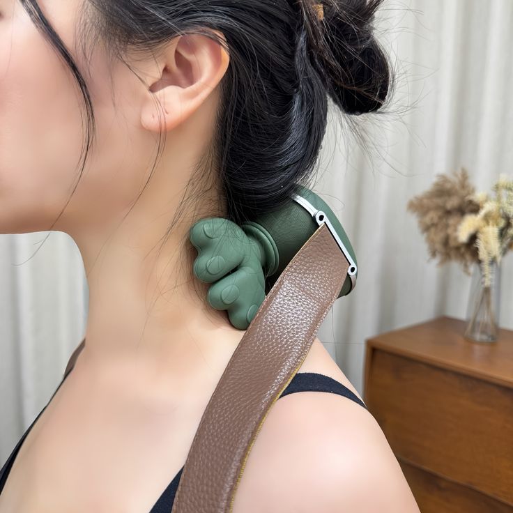 Neck & Shoulder Massager